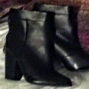 Black boots. Size 8. Brand New.